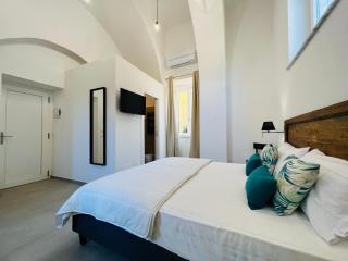 Palazzo Bougainvillea by Ritardo Aereo - Meta - 1