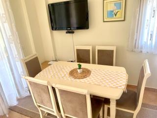 Four Seasons Beach Apartment Golem - Golem - 3