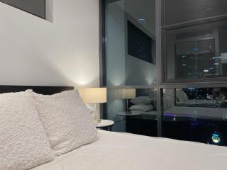 Brisbane Skyline View 2Beds River view Apt - Brisbane - 1