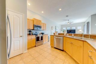 508 -Beautiful and Spacious 5 Bedroom Home with Private Pool and Spa - Davenport - 2