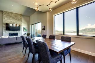 Hideout Haven Luxe Retreat with Lake View and Hot Tub - Keetley - 3