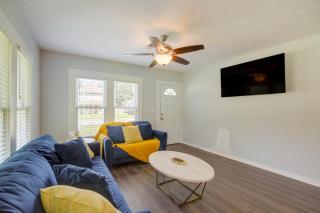 Port Neches Home Rental Walk to Tugboat Island! - 6