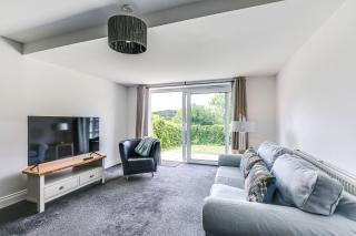 HILLCREST - Biggin Hill - 1