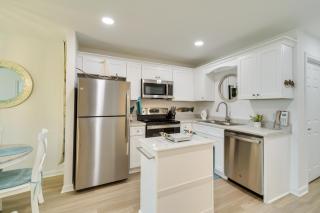 Condo on Beach with Balcony in Gulf Shores! - Gulf Highlands - 1