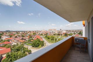 Creamy Wood Haven - Oradea - 1