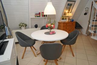 Zeltdachhaus _ grosses Grundstueck - Damp - 4