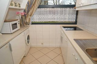 Zeltdachhaus _ grosses Grundstueck - Damp - 2