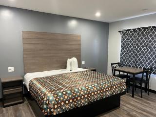 Sunshine Motel - Long Beach - 3