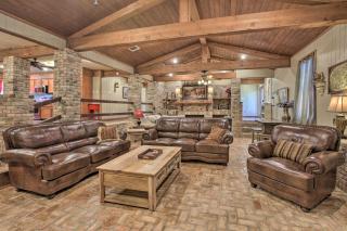 Dularge Grand Villa - Steps to Marina and Fishing! - Theriot - 0
