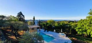 Paisible et Spacieuse Villa avec 4 suites indépendantes - 9