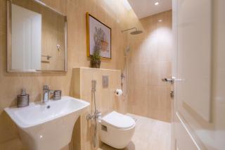 Luxurious Three Bedroom Apartment North of Riyadh شقة فخمة مكونة من ثلاث غرف نوم شمال الرياض - Riade - 1