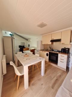 Jolie T2, avec cour privée - 2