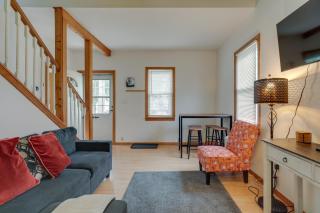 Cozy Westmont Home Walk to Metra Station! - Westmont - 7