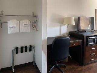 Motel 6 Fancy Gap VA - 3