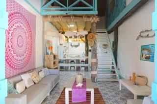 Golden Sea Casa Boutique - Archibolds - 5