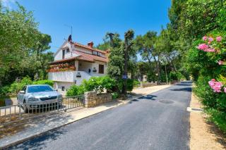 Apartments by the sea Artatore, Losinj - 2509 - Cunski - 0