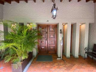 MANSION BR VILLA Piscina, Jacuzzi, 6 min de Provenza - Medellín - 3