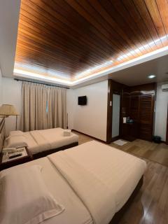 D Eastern Hotel - 1