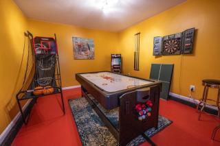 Vacation Home near Beach and Waterpark! - 3