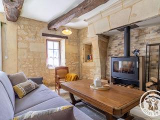 Gîte charmant en tuffeau près de Saumur avec terrasse, poêle à bois et grandes commodités - FR-1-622-64 - Vaudelnay - 0