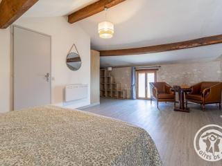 Gîte charmant en tuffeau près de Saumur avec terrasse, poêle à bois et grandes commodités - FR-1-622-64 - Vaudelnay - 4