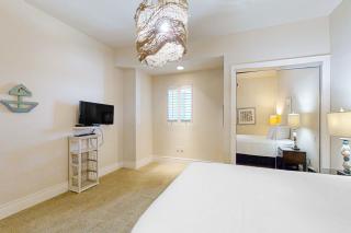 Turquoise Place 1606D - 8