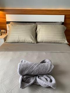 Neat and Cozy Minimalist Studio - 7