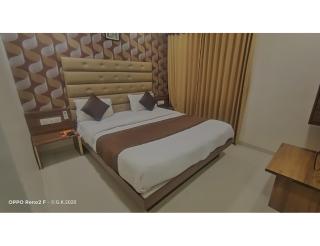 Hotel Leisure, Ahmedabad - Ahmedabad - 3