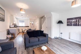 Saxelbye House - Cosy 3 Bed Home near City Centre - 3