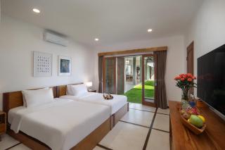 BIG & PRIVATE 9 BED, 9 BATH, Viola Villa, POOL, Best Location - Seminyak - 4