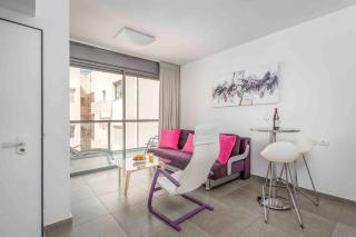 NEW Cosy 2BR and parking By Banana Beach - Tel Aviv - 0