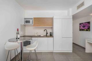 NEW Cosy 2BR and parking By Banana Beach - Tel Aviv - 5