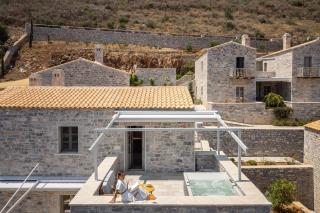 Trapela Limeni Luxury Suites - Limeni - 8