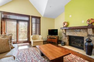 Luxury 3 Bedroom Water House On Main Street Condo W Pool, Hot Tubs, Fitness Center! - 9