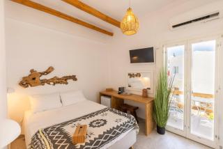 Parosquare Central Suites - 9