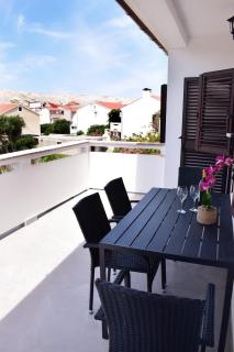Peruzin Residence - Pag - 5