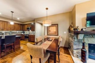 Water House Luxury 2 Bedroom On Main Street - Walk To Quicksilver Lift! - 7