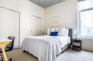 Downtown Bellevue 1BR w Lounge Gyms nr shops SEA-124 - Bellevue - 2