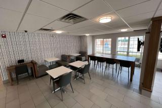 Microtel Inn & Suites by Wyndham Charlotte/Northlake - Charlotte - 8