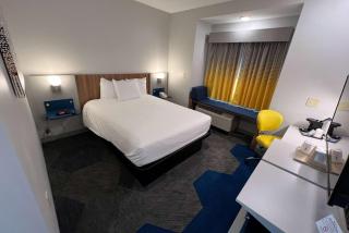 Microtel Inn & Suites by Wyndham Charlotte/Northlake - Charlotte - 6