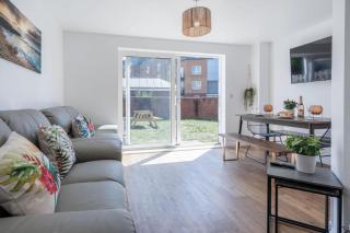 Swn Y Mor - 4 Bedroom Holiday Home - Llanelli - 0