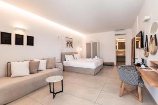 Super Paradise Hotel - Super Paradise Beach - 7