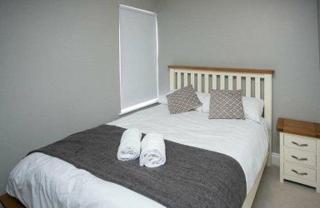 AMAZING 3 BEDROOM HOME, PRIME BT1 POSTCODE AND CITY CENTRE LOCATION - Belfast - 6