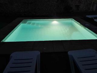 Casa rural con jardín privado! - Navata - 8