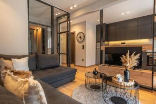 Black Swan Downtown Apartment - Alexandroupoli - 0