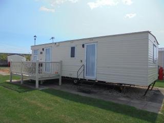 Coastfields: Arizona CF:- 6 Berth with enclosed veranda - Ingoldmells - 7