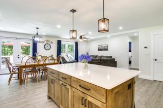 Christys Cottage with Hot Tub - 2 Mi to Beach! - Snow Hill - 4