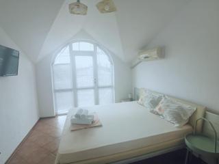 Dream House - 8