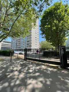 T2 Tête d’Or Confort + Parking gratuit - Villeurbanne - 1