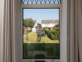 Private Entrance GF 2 bed flat near Renfrew Centre - Pass the Keys - 5